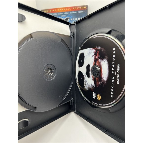 The Dark Knight (Two-Disc Special Edition) - DVD - Anthony Michael. F1 - Picture 5 of 5